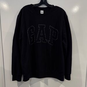 GAP Men's Classic Black Crewneck Sweater